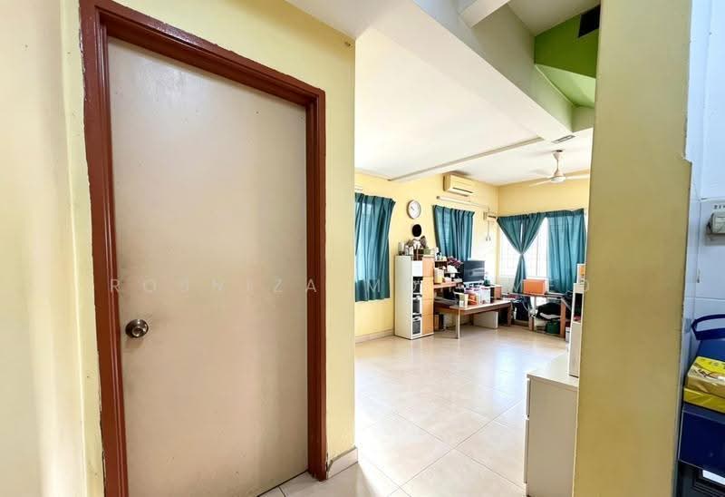 2-storey Terraced House for Sale in Taman Desa Alam (Shah Alam) - Rosniza Mohamed - Study - PropertyGuru.com.my