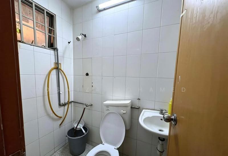 2-storey Terraced House for Sale in Taman Desa Alam (Shah Alam) - Rosniza Mohamed - Bathroom - PropertyGuru.com.my