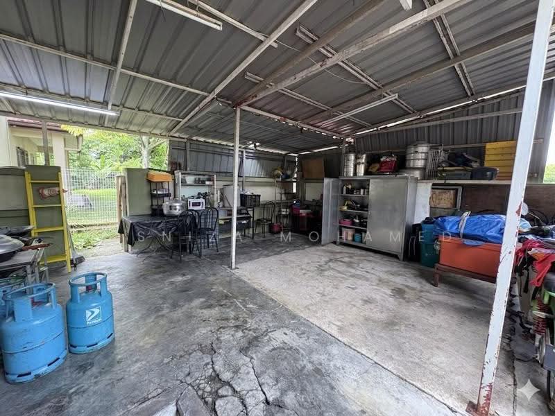 2-storey Terraced House for Sale in Taman Desa Alam (Shah Alam) - Rosniza Mohamed - Kitchen - PropertyGuru.com.my