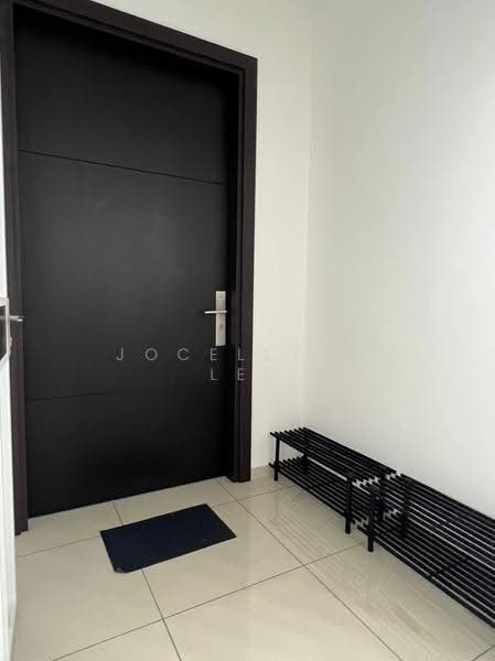 Condominium for Rent at Lightwater Residences - Jocellynn Lee - Entrance - PropertyGuru.com.my