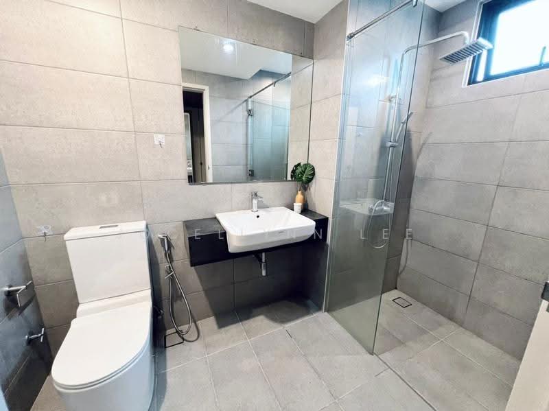 Condominium for Rent at Lightwater Residences - Jocellynn Lee - Bathroom - PropertyGuru.com.my