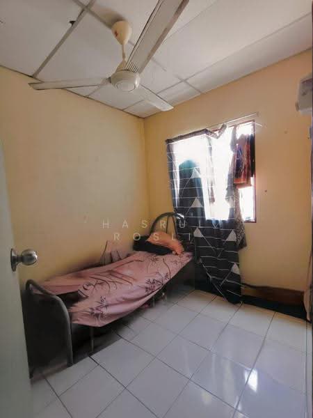Rumah Teres 1-Tingkat untuk Dijual di Taman Ria Jaya (Sungai Petani) - Hasrul Rosli - Bedroom - PropertyGuru.com.my