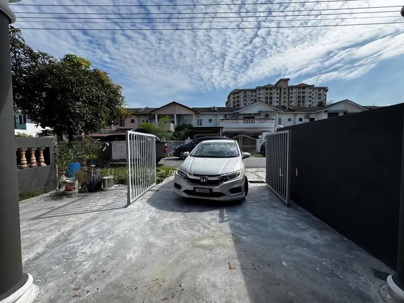 2-storey Terraced House for Sale in Taman Jasmin (Kajang) - Luqman Ramli - Exterior - PropertyGuru.com.my