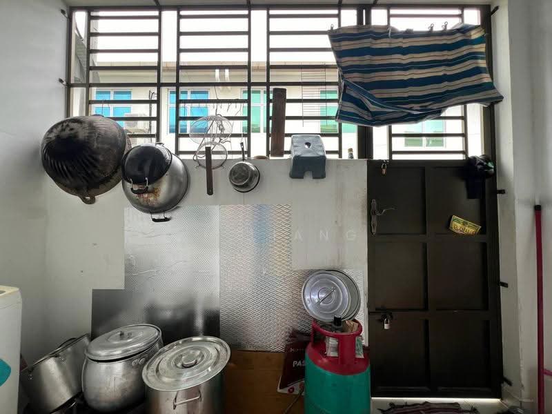 2-storey Terraced House for Sale in Taman Pulai Mutiara (Iskandar Puteri (Nusajaya)) - Ah Liang - Kitchen - PropertyGuru.com.my