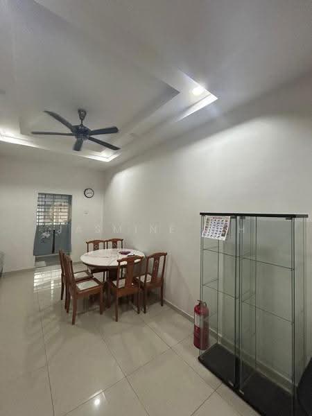 Rumah Teres untuk Disewa di Juru (Penang) - Jasmine Teh - Dining Room - PropertyGuru.com.my