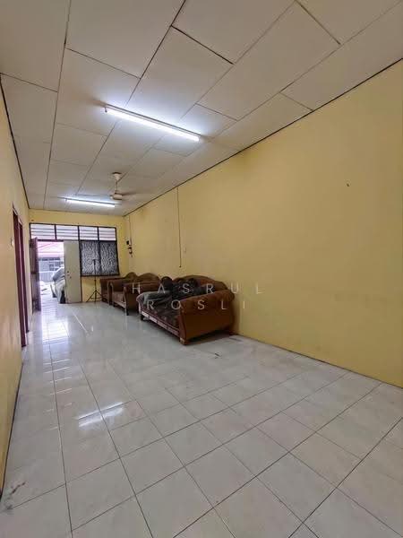 1-storey Terraced House for Sale in Taman Ria Mesra (Gurun) - Hasrul Rosli - Living Room - PropertyGuru.com.my