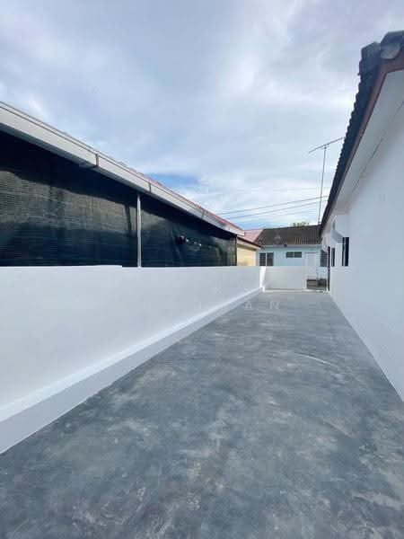 1-storey Terraced House for Sale in Taman Merak Jaya (Simpang Ampat) - Thiru Murugan - Exterior - PropertyGuru.com.my