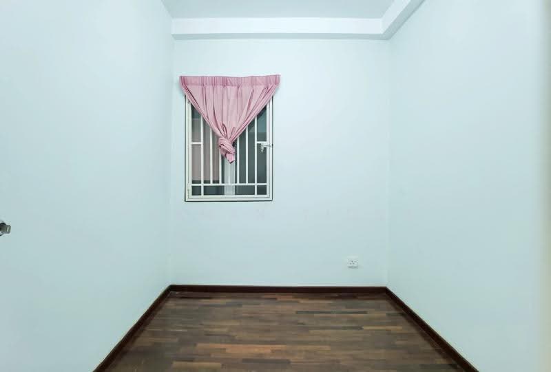 Kondominium untuk Dijual di Green Avenue Condominium - Norman Tiong - 1st Small Bedroom - PropertyGuru.com.my