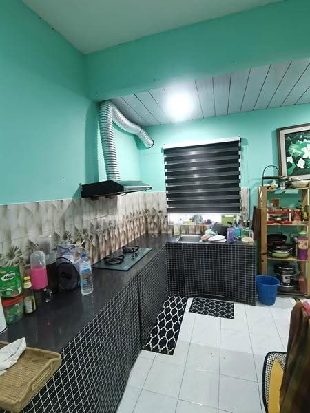 1-storey Terraced House for Sale in Taman Lembah Merbok (Merbok) - Hasrul Rosli - Kitchen - PropertyGuru.com.my