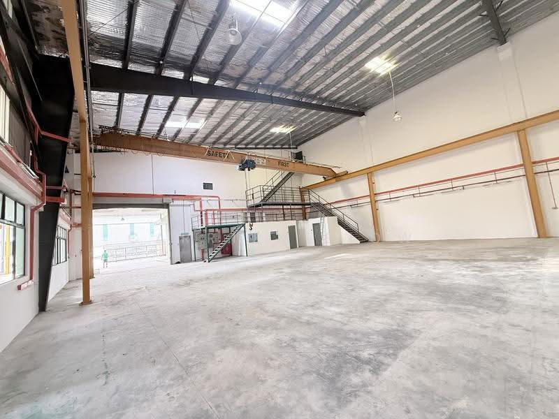 Factory for Rent in Taman Desa Cemerlang (Ulu Tiram) - Carrien Siow - Interior - PropertyGuru.com.my