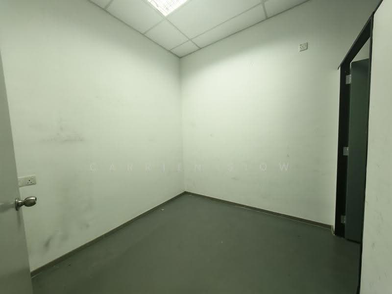 Factory for Rent in Taman Desa Cemerlang (Ulu Tiram) - Carrien Siow - Interior - PropertyGuru.com.my