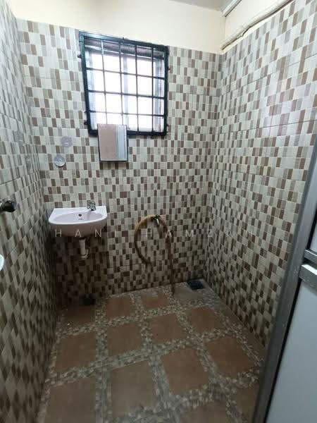 1.5-storey Terraced House for Sale in Keramat (Kuala Lumpur) - Hani Hamzah - Bathroom - PropertyGuru.com.my