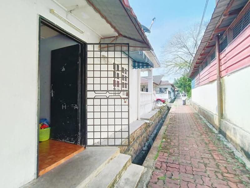 1.5-storey Terraced House for Sale in Keramat (Kuala Lumpur) - Hani Hamzah - Exterior - PropertyGuru.com.my