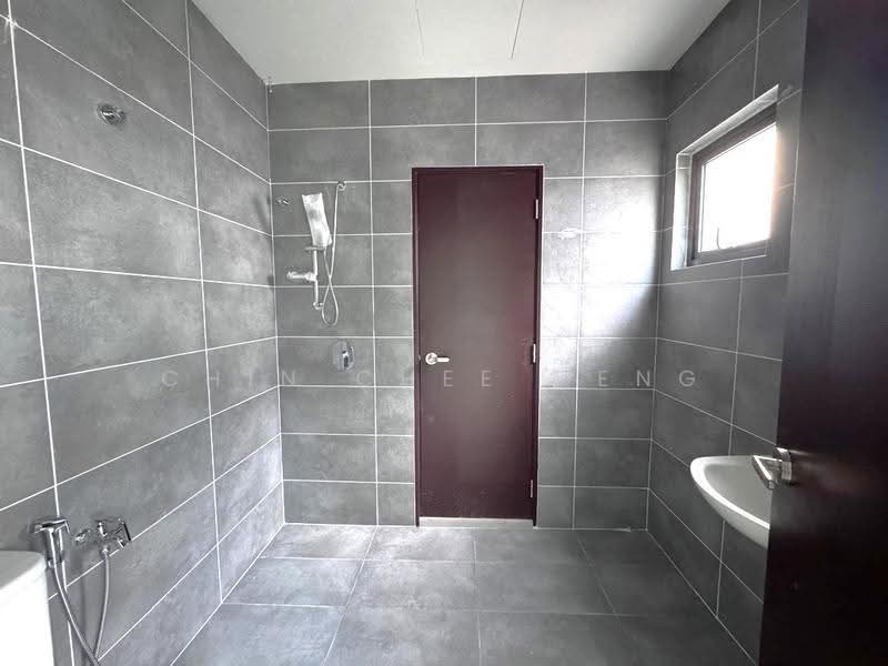 3-storey Terraced House for Sale in Batu 9 (Cheras) - Chin Chee Meng - Bathroom - PropertyGuru.com.my