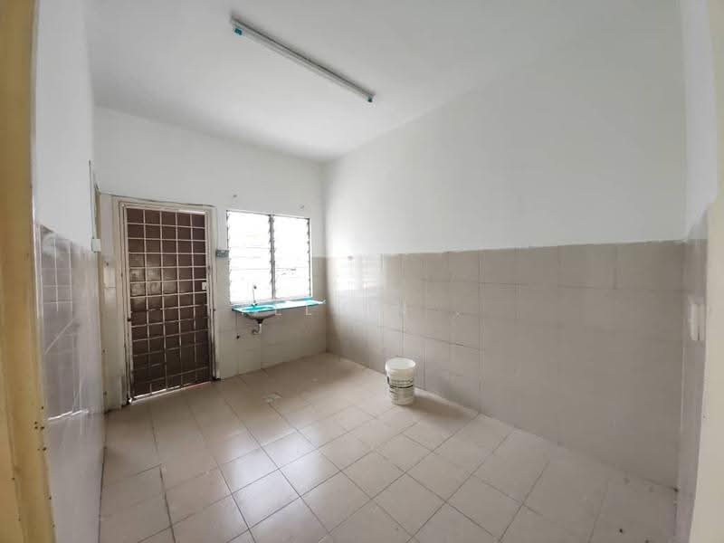 Rumah Teres 2-Tingkat untuk Dijual di Bandar Country Homes (Rawang) - Kelvin . - Kitchen - PropertyGuru.com.my