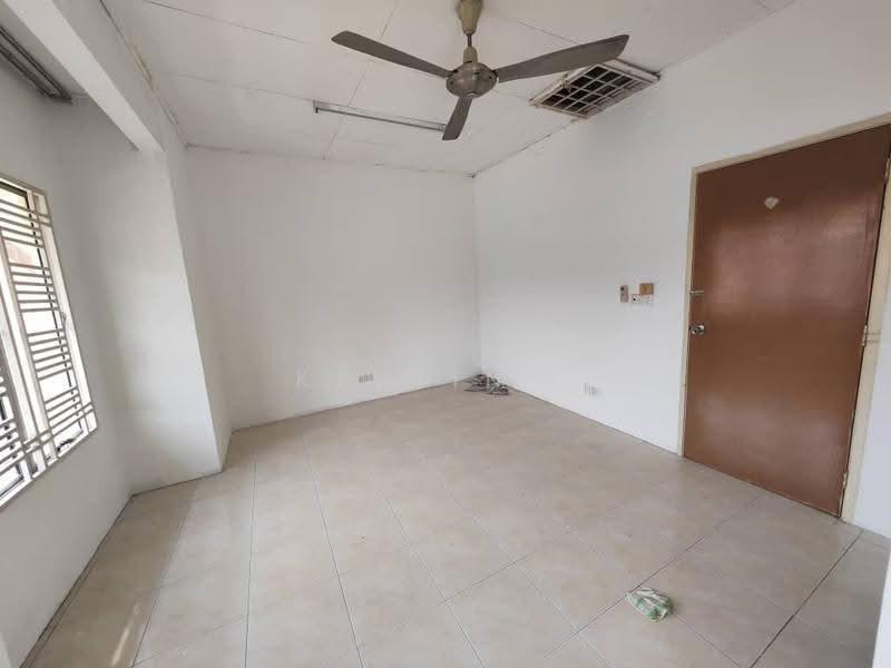 Rumah Teres 2-Tingkat untuk Dijual di Bandar Country Homes (Rawang) - Kelvin . - Interior - PropertyGuru.com.my