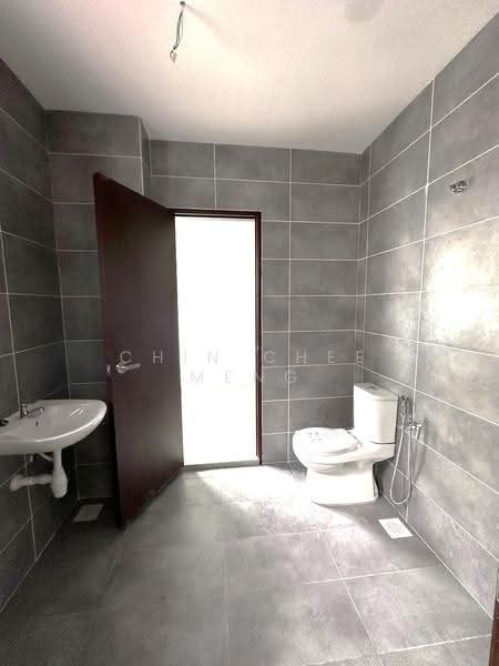 3-storey Terraced House for Sale in Batu 9 (Cheras) - Chin Chee Meng - Bathroom - PropertyGuru.com.my