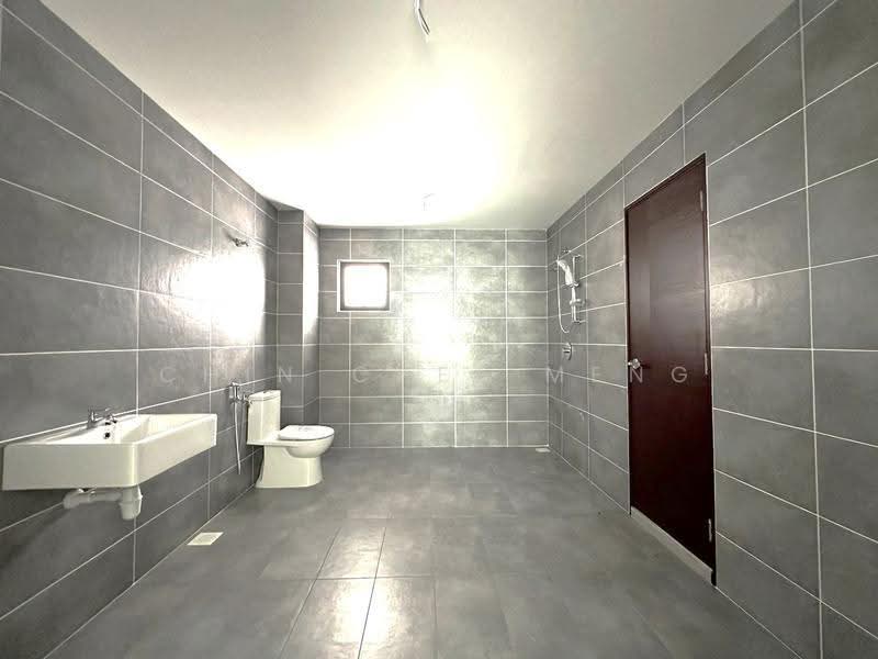 3-storey Terraced House for Sale in Batu 9 (Cheras) - Chin Chee Meng - Bathroom - PropertyGuru.com.my