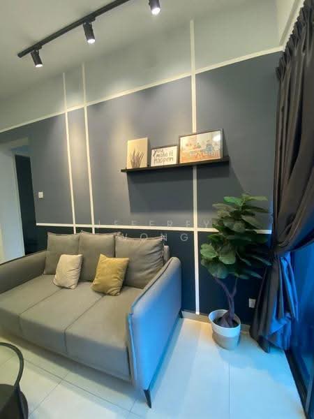 Kediaman Servis untuk Dijual di Reizz Residence - Jeffrey Wong - Living Room - PropertyGuru.com.my