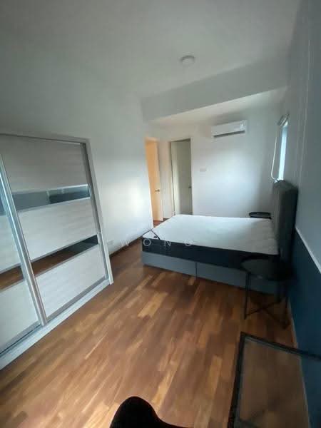 Kediaman Servis untuk Dijual di Reizz Residence - Jeffrey Wong - Bedroom - PropertyGuru.com.my