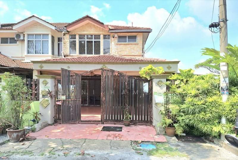 2-storey Terraced House for Sale in Ukay Bistari (Ulu Kelang) - Hani Hamzah - Exterior - PropertyGuru.com.my