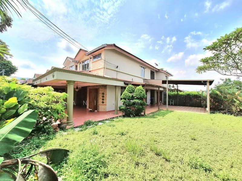 2-storey Terraced House for Sale in Ukay Bistari (Ulu Kelang) - Hani Hamzah - Exterior - PropertyGuru.com.my