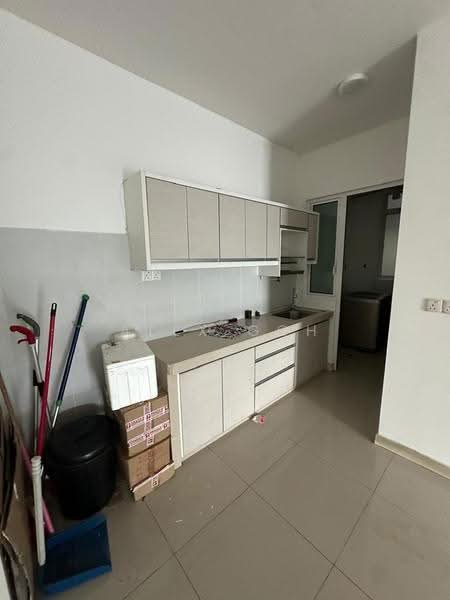 Condominium for Rent at Scenaria @ North Kiara Hills - Alex Goh - Kitchen - PropertyGuru.com.my