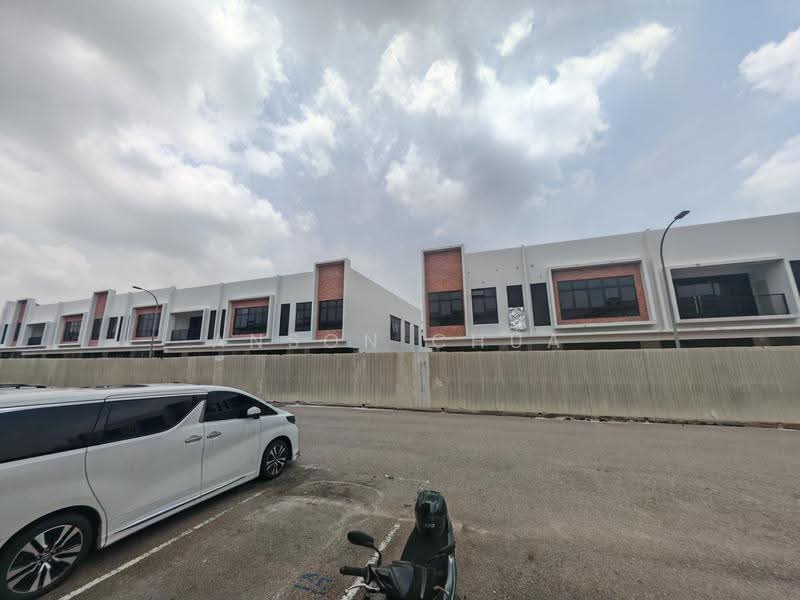 Shop / Office for Rent in Taman Pelangi Indah (Ulu Tiram) - Anson Chua - Exterior - PropertyGuru.com.my
