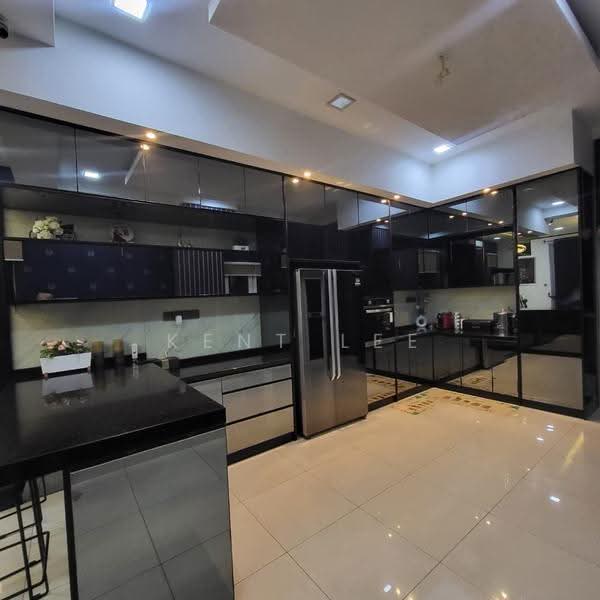 Semi-Detached House for Sale in Bandar Bukit Tinggi (Klang) - KENT LEE - Kitchen - PropertyGuru.com.my
