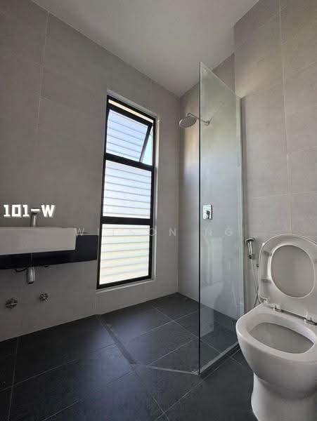 Semi-Detached House for Sale in Setia Alam (Selangor) - Wilson Ng - Bathroom - PropertyGuru.com.my