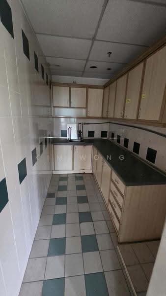 Kilang untuk Disewa di Glenmarie (Selangor) - Kim Wong - Kitchen - PropertyGuru.com.my