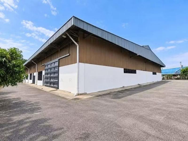 Detached Factory for Rent in Seksyen 26, HICOM Industrial Estate (Shah Alam) - Marcus Beh - Exterior - PropertyGuru.com.my