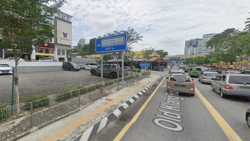 Shop for Rent in Jalan Klang Lama (Old Klang Road) (Kuala Lumpur) - Ivan Tan - Exterior - PropertyGuru.com.my