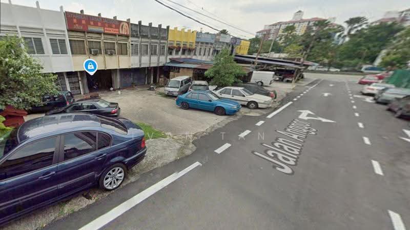 Shop for Rent in Jalan Klang Lama (Old Klang Road) (Kuala Lumpur) - Ivan Tan - Exterior - PropertyGuru.com.my