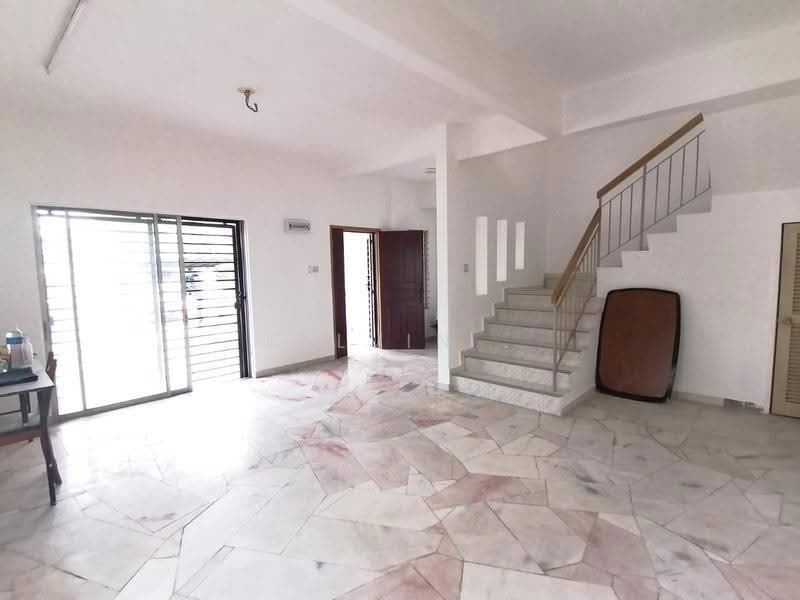 Rumah Teres 2-Tingkat untuk Dijual di Saujana Rawang (Rawang) - Kelvin . - Living Room - PropertyGuru.com.my