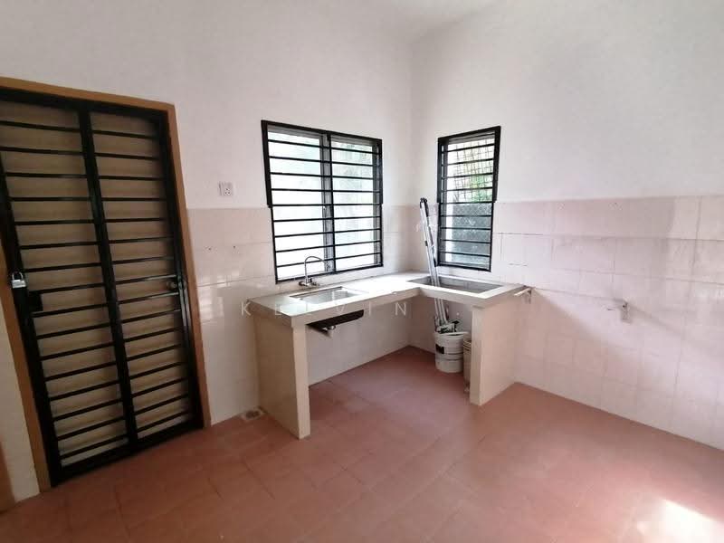 Rumah Teres 2-Tingkat untuk Dijual di Saujana Rawang (Rawang) - Kelvin . - Kitchen - PropertyGuru.com.my