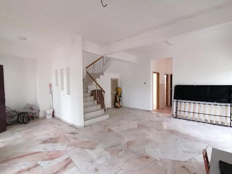 Rumah Teres 2-Tingkat untuk Dijual di Saujana Rawang (Rawang) - Kelvin . - Living Room - PropertyGuru.com.my