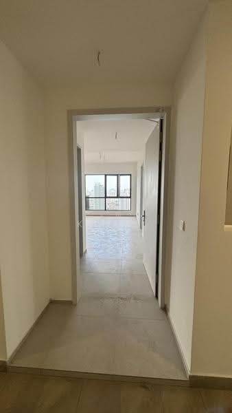 Condominium for Sale at EdgeWood Residences @ SkySanctuary - Lyna Kamil - Corridor - PropertyGuru.com.my