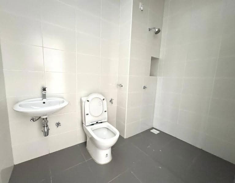 Cluster House for Sale in Eco Botanic (Iskandar Puteri (Nusajaya)) - Kian Seng Goh - Bathroom - PropertyGuru.com.my