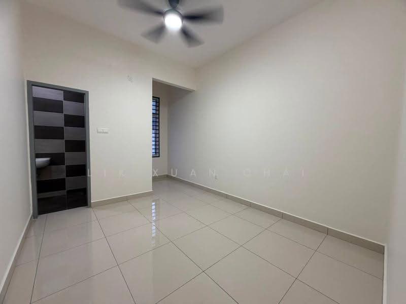 2-storey Terraced House for Sale in Bandar Putra Kulai (Kulai) - Lik Xuan Chai - Interior - PropertyGuru.com.my