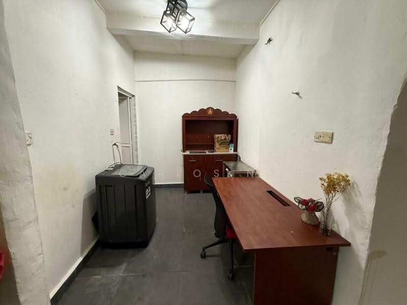 1-storey Terraced House for Rent in Bandar Kinrara Seksyen 3 (Bandar Kinrara) - Carlos Ng - Study - PropertyGuru.com.my