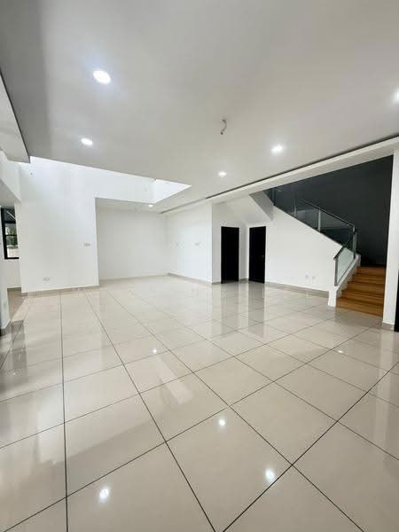 Semi-Detached House for Sale in Ulu Tiram (Johor) - Wenting Lee - Living Room - PropertyGuru.com.my