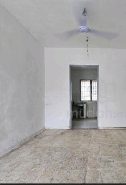 2-storey Terraced House for Sale in Seksyen 25 (Shah Alam) - Lorna Lim - Kitchen - PropertyGuru.com.my