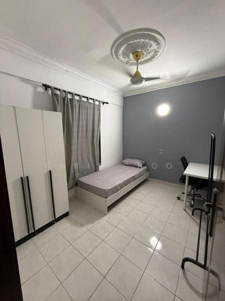 Rumah Flat untuk Disewa di Pangsapuri Berembang Indah - Chris Choo - Bedroom - PropertyGuru.com.my