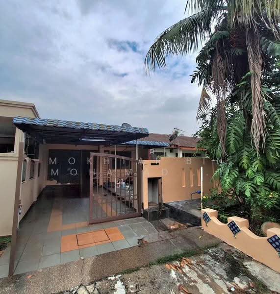 1-storey Terraced House for Sale in Bandar Kinrara (Selangor) - Mokhtar Bin Mohamad Akhir - Exterior - PropertyGuru.com.my