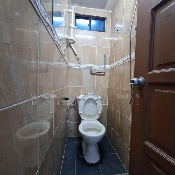 1-storey Terraced House for Sale in Bandar Kinrara (Selangor) - Mokhtar Bin Mohamad Akhir - Bathroom - PropertyGuru.com.my