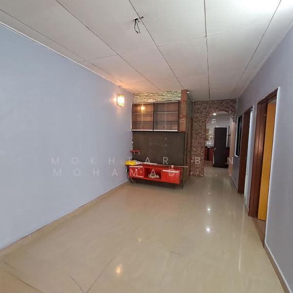 1-storey Terraced House for Sale in Bandar Kinrara (Selangor) - Mokhtar Bin Mohamad Akhir - Living Room - PropertyGuru.com.my