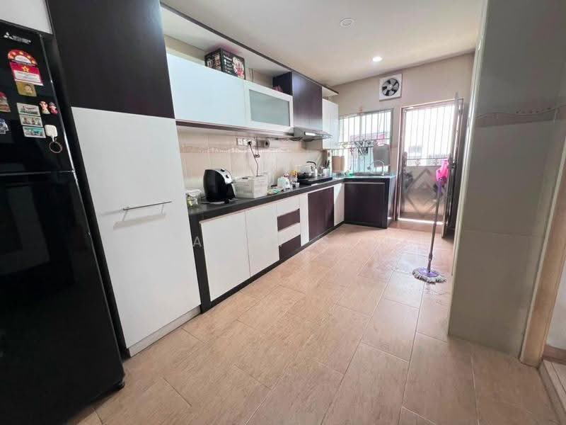 2-storey Terraced House for Sale in Taman Pulai Utama (Skudai) - Jason Sim - Kitchen - PropertyGuru.com.my
