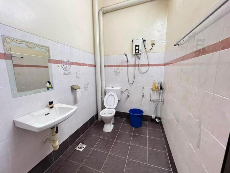 2-storey Terraced House for Sale in Taman Pulai Utama (Skudai) - Jason Sim - Bathroom - PropertyGuru.com.my