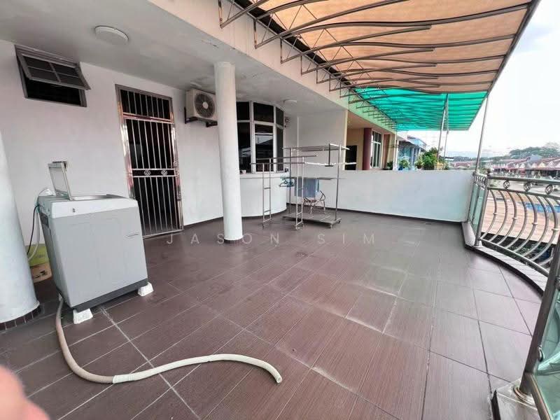 2-storey Terraced House for Sale in Taman Pulai Utama (Skudai) - Jason Sim - Balcony - PropertyGuru.com.my